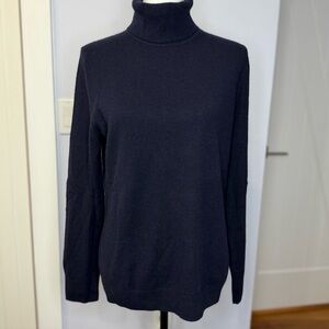 Talbots Women’s Elegant Navy Cashmere Turtleneck Sweater. Size L. Like new!
